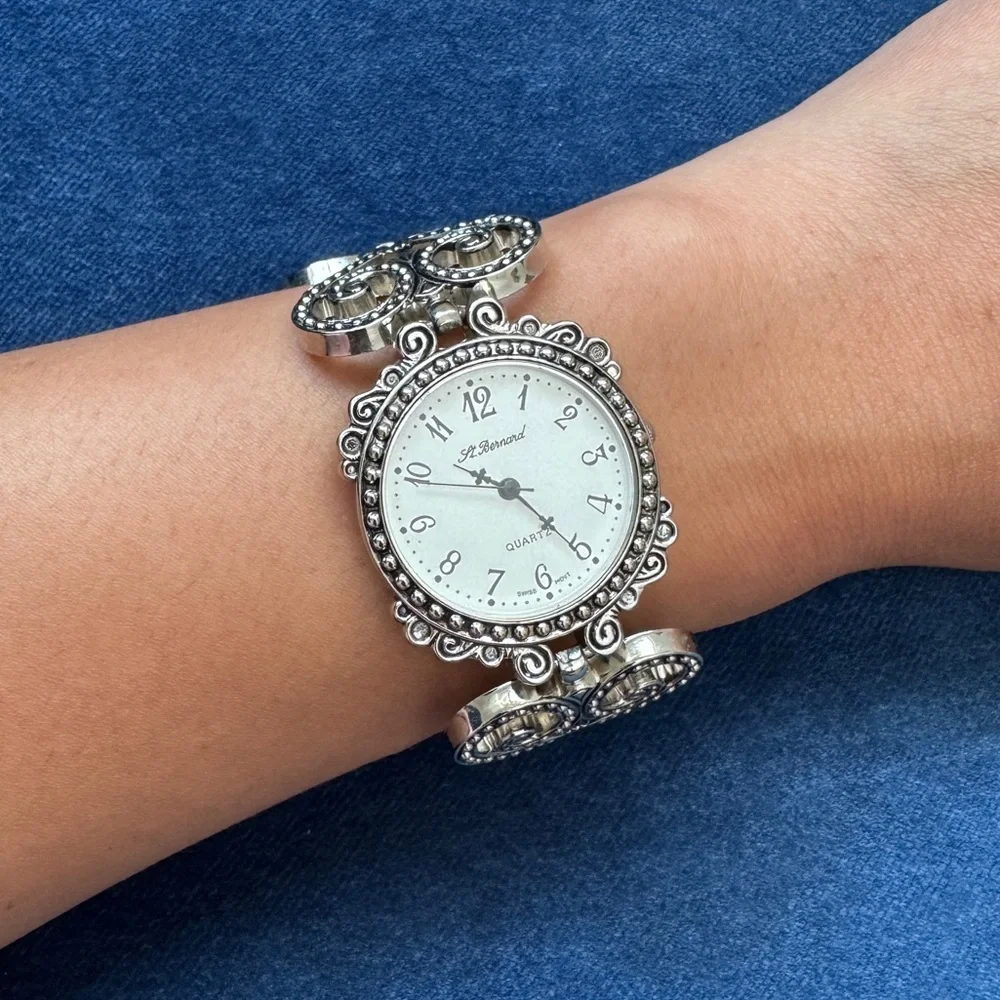 LT. Bernard‎ Women’s Watch